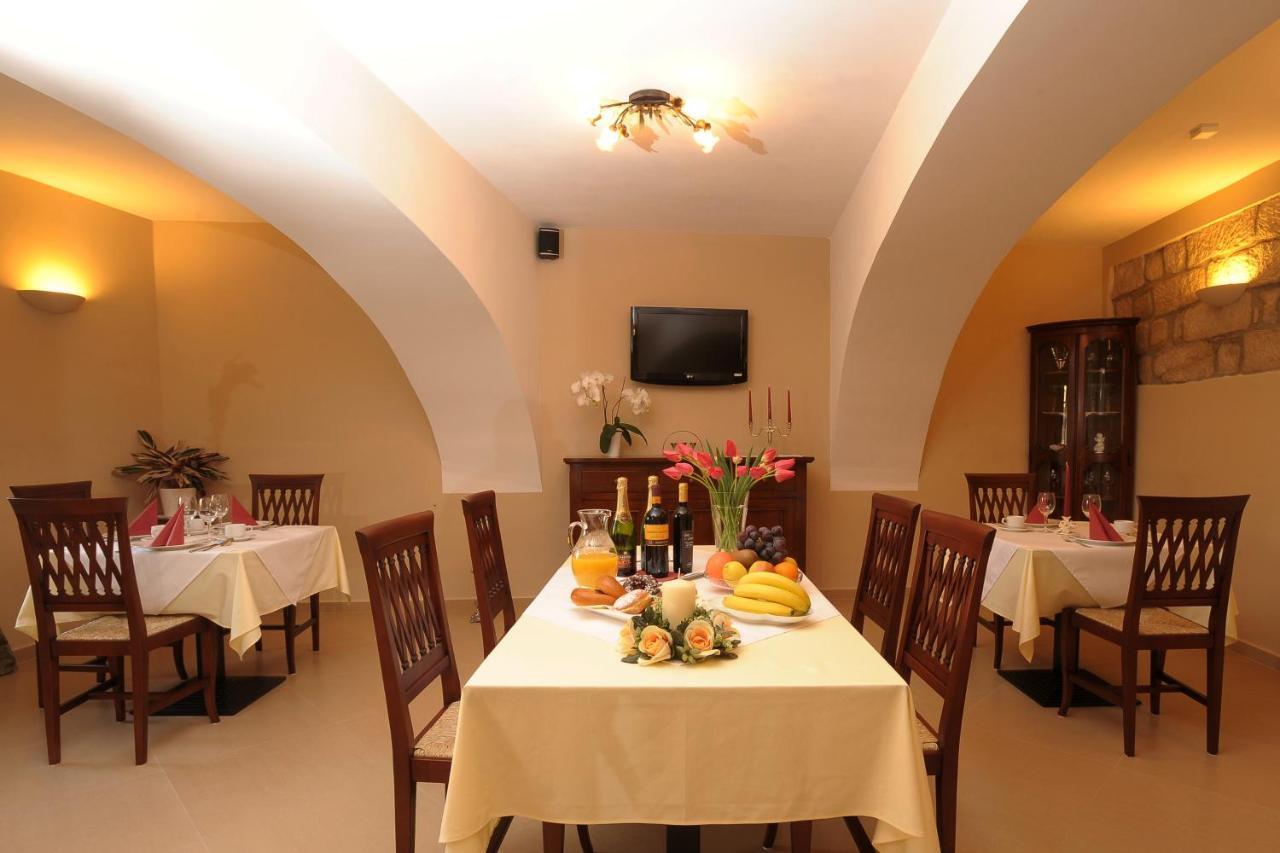 Apartmán U krále Komenského Jicin Exterior foto